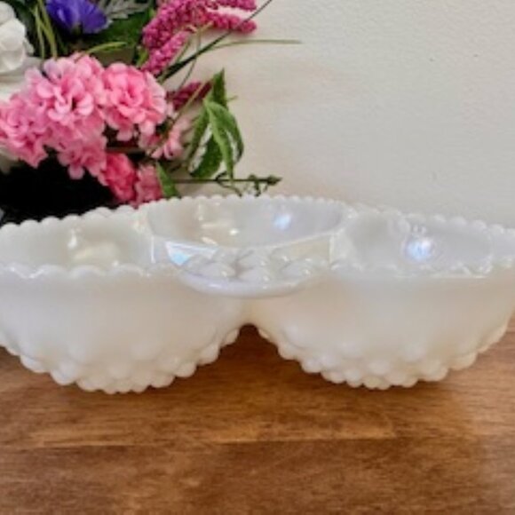 Vintage Fenton‎ Hobnail Creamy White Milk Glass Divided Dish 3 Section MCM - Picture 2 of 5
